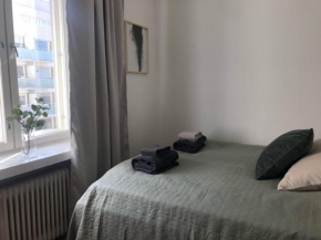 2ndhomes Compact Studio with Great Location!